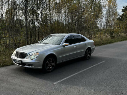 Мерседес Е-Класс 2006 в Камень-Каширский на Automoto.ua Серый Мерседес Е-Класс, объемом двигателя 2.15 л и пробегом 294 тыс. км за 7200 $, фото 1 на Automoto.ua