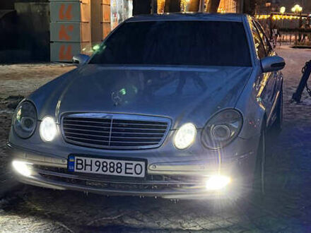 Серый Мерседес Е-Класс, объемом двигателя 3.5 л и пробегом 350 тыс. км за 8000 $, фото 1 на Automoto.ua