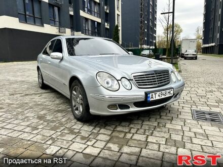 Мерседес Е-Класс 2006 в Ивано-Франковске на Automoto.ua Серый Мерседес Е-Класс, объемом двигателя 3 л и пробегом 310 тыс. км за 7200 $, фото 1 на Automoto.ua