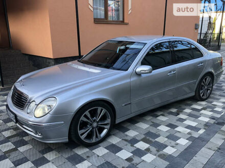 Мерседес Е-Класс 2006 в Иршава на Automoto.ua Серый Мерседес Е-Класс, объемом двигателя 3 л и пробегом 340 тыс. км за 8300 $, фото 1 на Automoto.ua