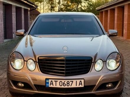 Серый Мерседес Е-Класс, объемом двигателя 2.2 л и пробегом 235 тыс. км за 11800 $, фото 1 на Automoto.ua