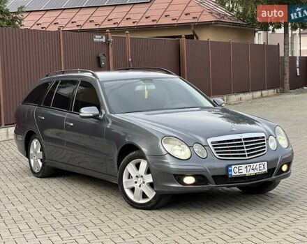 Сірий Мерседес Е-Клас, об'ємом двигуна 2.99 л та пробігом 420 тис. км за 6850 $, фото 1 на Automoto.ua