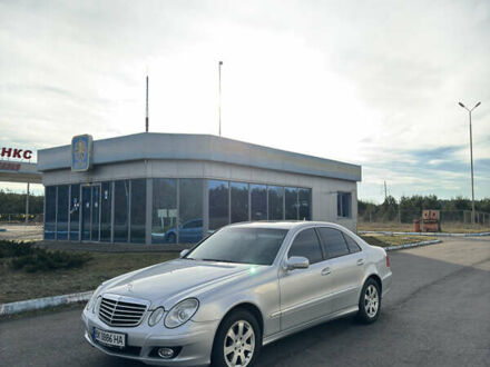 Мерседес Е-Класс 2007 в Костополе на Automoto.ua Серый Мерседес Е-Класс, объемом двигателя 2.1 л и пробегом 363 тыс. км за 8700 $, фото 1 на Automoto.ua