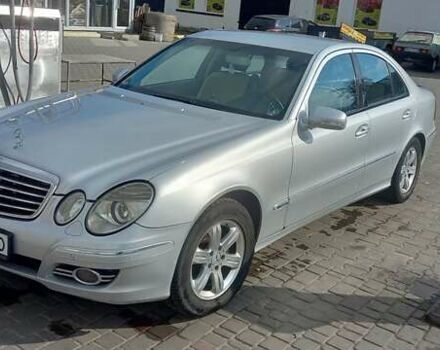 Мерседес Е-Класс 2007 в Одессе на Automoto.ua Серый Мерседес Е-Класс, объемом двигателя 2.15 л и пробегом 290 тыс. км за 8500 $, фото 1 на Automoto.ua