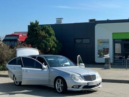 Серый Мерседес Е-Класс, объемом двигателя 3 л и пробегом 370 тыс. км за 12500 $, фото 1 на Automoto.ua