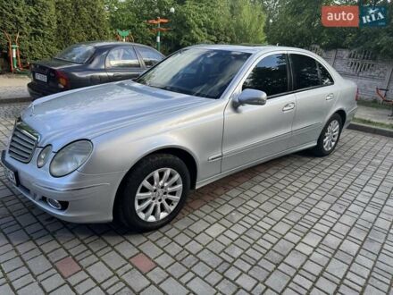 Серый Мерседес Е-Класс, объемом двигателя 1.8 л и пробегом 266 тыс. км за 8800 $, фото 1 на Automoto.ua