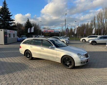 Сірий Мерседес Е-Клас, об'ємом двигуна 2.2 л та пробігом 267 тис. км за 8400 $, фото 1 на Automoto.ua