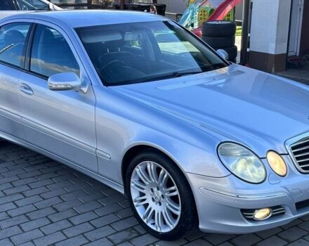 Мерседес Е-Клас 2007 у Глубокой на Automoto.ua Сірий Мерседес Е-Клас, об'ємом двигуна 3 л та пробігом 301 тис. км за 5255 $, фото 1 на Automoto.ua