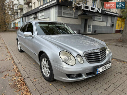 Мерседес Е-Класс 2008 в Кременчуге на Automoto.ua Серый Мерседес Е-Класс, объемом двигателя 2.2 л и пробегом 392 тыс. км за 7500 $, фото 1 на Automoto.ua