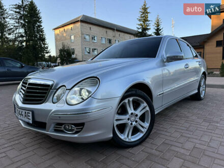 Мерседес Е-Класс 2008 в Новоднестровск на Automoto.ua Серый Мерседес Е-Класс, объемом двигателя 3 л и пробегом 319 тыс. км за 10999 $, фото 1 на Automoto.ua