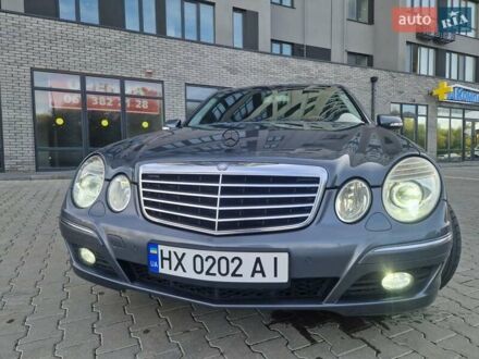 Сірий Мерседес Е-Клас, об'ємом двигуна 1.8 л та пробігом 252 тис. км за 8399 $, фото 1 на Automoto.ua
