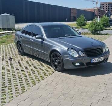 Сірий Мерседес Е-Клас, об'ємом двигуна 1.8 л та пробігом 250 тис. км за 8700 $, фото 1 на Automoto.ua