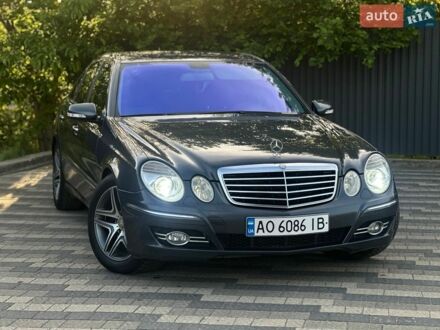 Сірий Мерседес Е-Клас, об'ємом двигуна 3 л та пробігом 445 тис. км за 9000 $, фото 1 на Automoto.ua