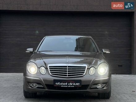 Сірий Мерседес Е-Клас, об'ємом двигуна 3 л та пробігом 310 тис. км за 8999 $, фото 1 на Automoto.ua