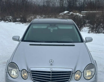 Серый Мерседес Е-Класс, объемом двигателя 2.2 л и пробегом 417 тыс. км за 7300 $, фото 1 на Automoto.ua