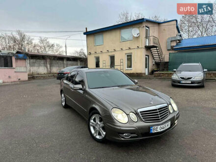Сірий Мерседес Е-Клас, об'ємом двигуна 3 л та пробігом 310 тис. км за 8800 $, фото 1 на Automoto.ua