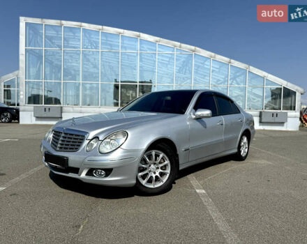 Сірий Мерседес Е-Клас, об'ємом двигуна 2.2 л та пробігом 337 тис. км за 9600 $, фото 1 на Automoto.ua