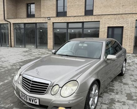 Сірий Мерседес Е-Клас, об'ємом двигуна 3 л та пробігом 380 тис. км за 4433 $, фото 1 на Automoto.ua