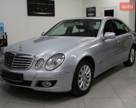 Сірий Мерседес Е-Клас, об'ємом двигуна 2.2 л та пробігом 194 тис. км за 14899 $, фото 1 на Automoto.ua