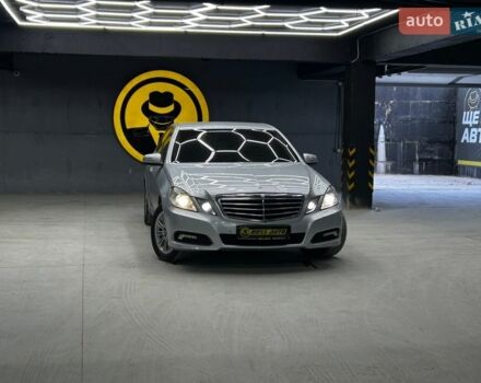 Серый Мерседес Е-Класс, объемом двигателя 2.14 л и пробегом 185 тыс. км за 11800 $, фото 1 на Automoto.ua