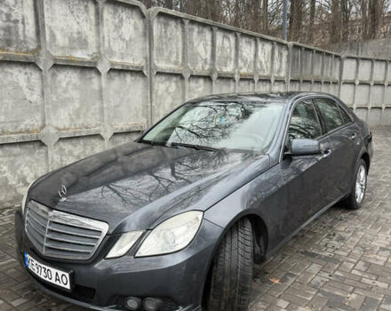 Сірий Мерседес Е-Клас, об'ємом двигуна 2.2 л та пробігом 227 тис. км за 10500 $, фото 1 на Automoto.ua