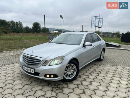 Мерседес Е-Класс 2009 в Черновцах на Automoto.ua Серый Мерседес Е-Класс, объемом двигателя 2.2 л и пробегом 380 тыс. км за 9999 $, фото 1 на Automoto.ua