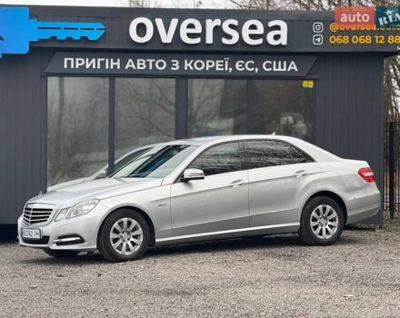 Серый Мерседес Е-Класс, объемом двигателя 3 л и пробегом 228 тыс. км за 18000 $, фото 1 на Automoto.ua