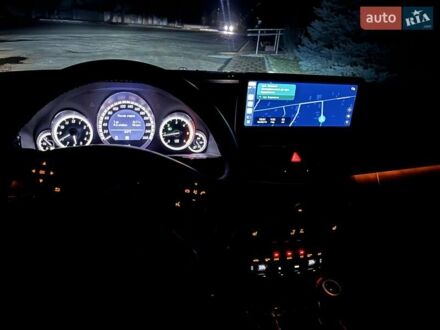 Мерседес Е-Клас 2010 у Вінниці на Automoto.ua Сірий Мерседес Е-Клас, об'ємом двигуна 2.14 л та пробігом 230 тис. км за 11000 $, фото 1 на Automoto.ua