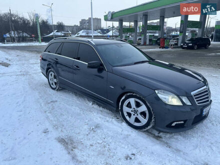 Сірий Мерседес Е-Клас, об'ємом двигуна 2.2 л та пробігом 237 тис. км за 12500 $, фото 1 на Automoto.ua