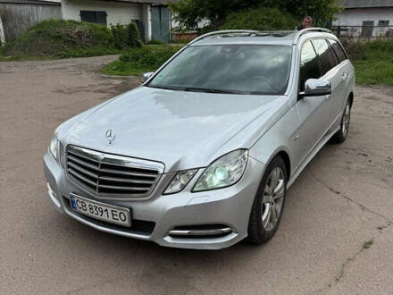 Мерседес Е-Клас 2010 у Бахмаче на Automoto.ua Сірий Мерседес Е-Клас, об'ємом двигуна 2.14 л та пробігом 246 тис. км за 10846 $, фото 1 на Automoto.ua