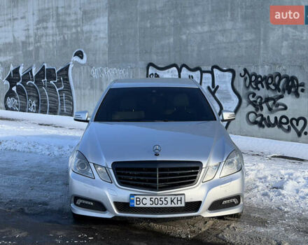 Серый Мерседес Е-Класс, объемом двигателя 3 л и пробегом 238 тыс. км за 15900 $, фото 1 на Automoto.ua