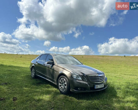 Серый Мерседес Е-Класс, объемом двигателя 2.2 л и пробегом 280 тыс. км за 11900 $, фото 1 на Automoto.ua