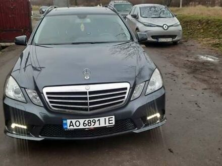 Сірий Мерседес Е-Клас, об'ємом двигуна 3 л та пробігом 168 тис. км за 12000 $, фото 1 на Automoto.ua