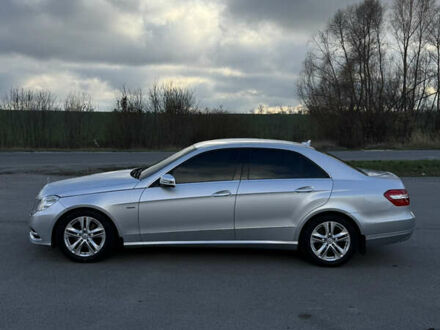 Сірий Мерседес Е-Клас, об'ємом двигуна 2.2 л та пробігом 325 тис. км за 12400 $, фото 1 на Automoto.ua