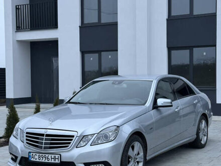 Серый Мерседес Е-Класс, объемом двигателя 3 л и пробегом 315 тыс. км за 12999 $, фото 1 на Automoto.ua