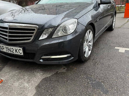 Сірий Мерседес Е-Клас, об'ємом двигуна 0 л та пробігом 191 тис. км за 11200 $, фото 1 на Automoto.ua
