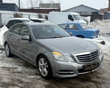 Серый Мерседес Е-Класс, объемом двигателя 3 л и пробегом 131 тыс. км за 6000 $, фото 1 на Automoto.ua