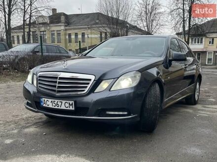 Мерседес Е-Класс 2011 в Луцке на Automoto.ua Серый Мерседес Е-Класс, объемом двигателя 0 л и пробегом 245 тыс. км за 12700 $, фото 1 на Automoto.ua