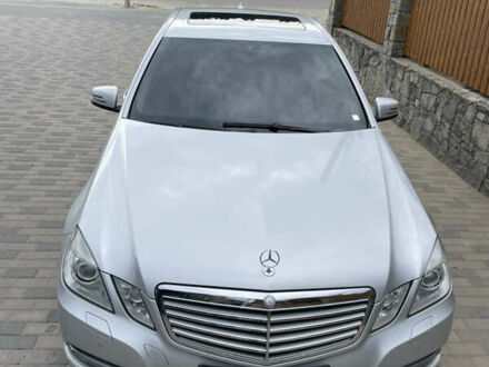 Мерседес Е-Класс 2011 в Львове на Automoto.ua Серый Мерседес Е-Класс, объемом двигателя 3 л и пробегом 145 тыс. км за 12699 $, фото 1 на Automoto.ua