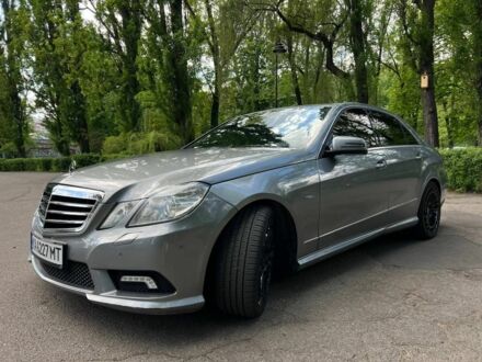 Мерседес Е-Класс 2011 в Киеве на Automoto.ua Серый Мерседес Е-Класс, объемом двигателя 1.8 л и пробегом 190 тыс. км за 15000 $, фото 1 на Automoto.ua