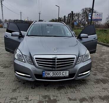 Серый Мерседес Е-Класс, объемом двигателя 2.1 л и пробегом 350 тыс. км за 12200 $, фото 1 на Automoto.ua