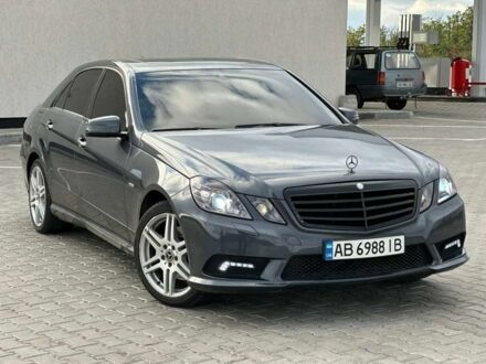 Серый Мерседес Е-Класс, объемом двигателя 2.1 л и пробегом 290 тыс. км за 14000 $, фото 1 на Automoto.ua