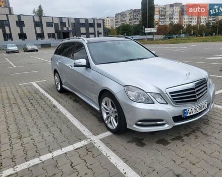 Сірий Мерседес Е-Клас, об'ємом двигуна 2.14 л та пробігом 298 тис. км за 13900 $, фото 1 на Automoto.ua