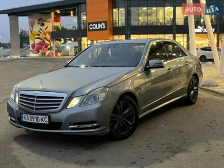 Серый Мерседес Е-Класс, объемом двигателя 2.2 л и пробегом 288 тыс. км за 10550 $, фото 1 на Automoto.ua