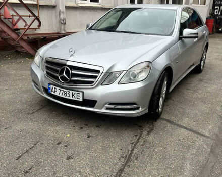 Серый Мерседес Е-Класс, объемом двигателя 2.14 л и пробегом 277 тыс. км за 11300 $, фото 1 на Automoto.ua