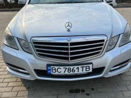 Серый Мерседес Е-Класс, объемом двигателя 2.1 л и пробегом 276 тыс. км за 13300 $, фото 1 на Automoto.ua