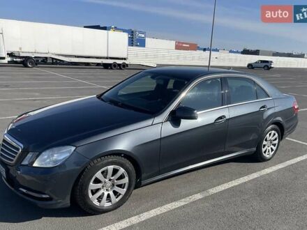 Мерседес Е-Класс 2012 в Львове на Automoto.ua Серый Мерседес Е-Класс, объемом двигателя 2.14 л и пробегом 275 тыс. км за 16000 $, фото 1 на Automoto.ua