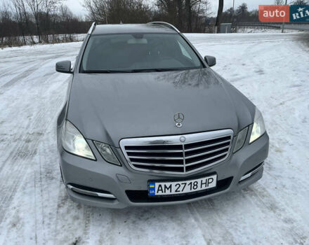 Серый Мерседес Е-Класс, объемом двигателя 0 л и пробегом 296 тыс. км за 11400 $, фото 1 на Automoto.ua