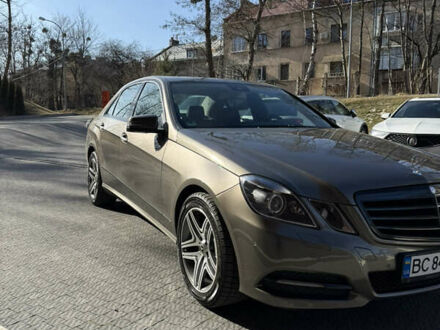 Мерседес Е-Класс 2012 в Львове на Automoto.ua Серый Мерседес Е-Класс, объемом двигателя 2.1 л и пробегом 301 тыс. км за 13000 $, фото 1 на Automoto.ua