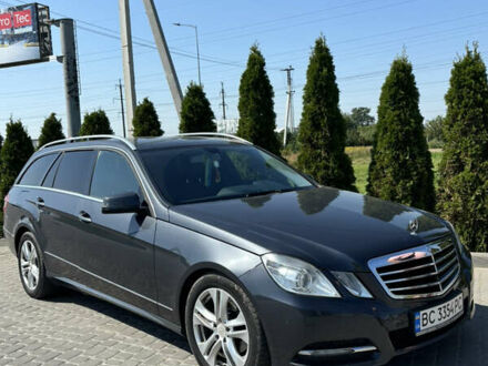Мерседес Е-Класс 2012 в Львове на Automoto.ua Серый Мерседес Е-Класс, объемом двигателя 2.14 л и пробегом 258 тыс. км за 11900 $, фото 1 на Automoto.ua